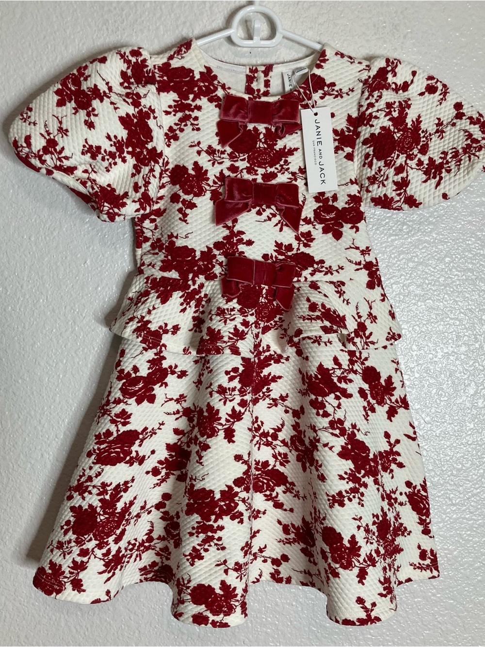 New JANIE AND JACK Toile velvet Bow Dress Red Floral Puff Sleeves